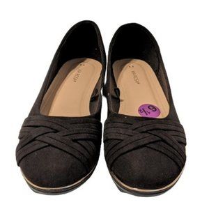 Via Rosa Faux Suede Black Flats  SZ  6.5 New